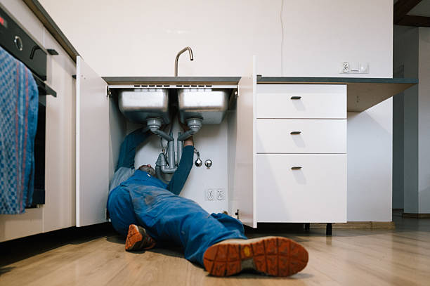 Professional Leak Detection technician working in Louisburg, KS